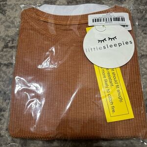 Little Sleepies New in Bag Heather spice ribbed two-piece  pajamas. Size 5/6